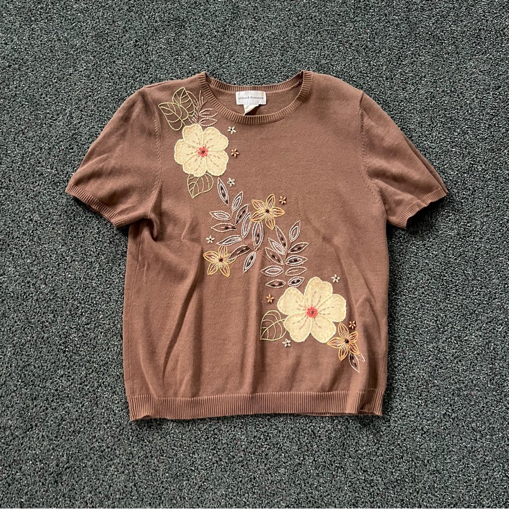 Brown & Pastel Embroidered Flower Short-Sleeve Crewneck Sweater Top Modest Sz S